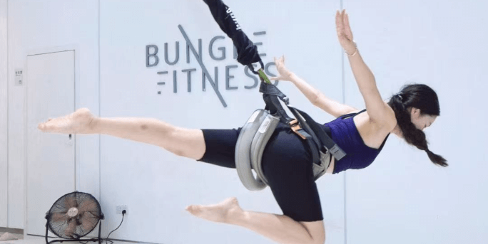 元悠室内蹦极课程