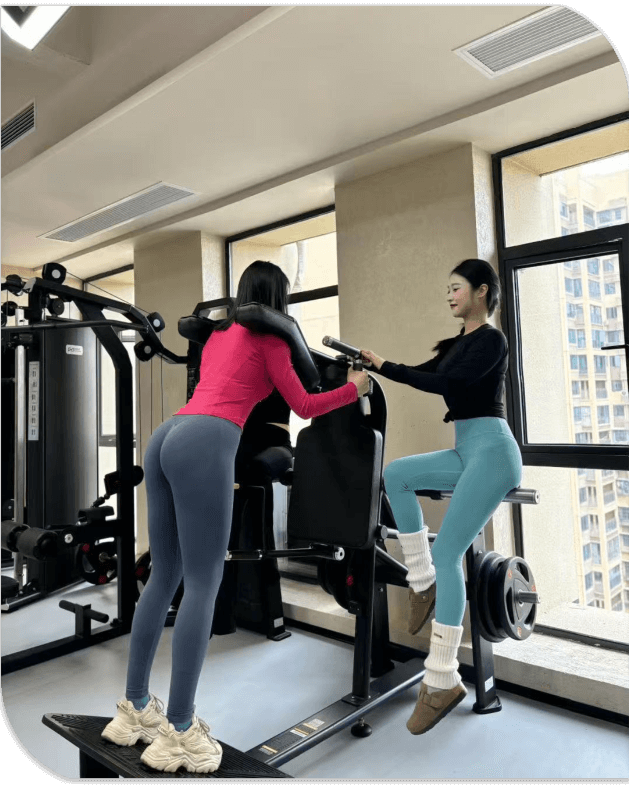 元悠女子塑形场景