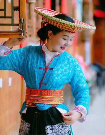 瑶族服饰